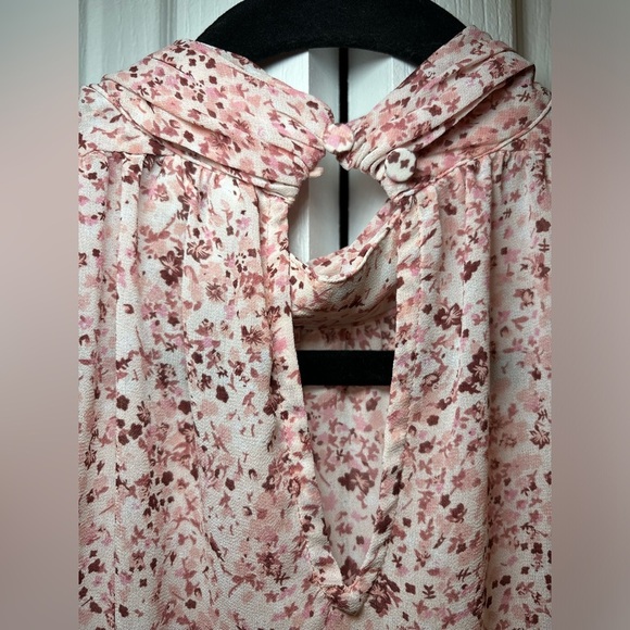 Ever New - Spring Casual Vintage-Inspired Pink Floral Blouse with High Neck - Picture 4 of 10